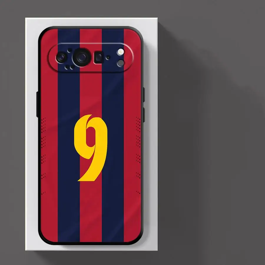 Football-Themed Phone Case - Stylish Protective  Cover