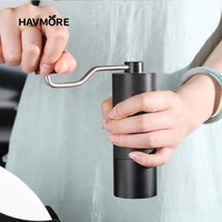 ⁦مطحنة قهوة يدوية احترافية معدنية بالكامل – تصميم مانع للانزلاق ومحمولة.⁩ - الصورة ⁦4⁩