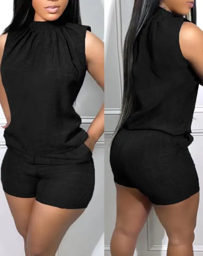 Leisure Women's Two-Piece Summer New Fashionable O-Neck Pleated Sleeveless Vest and Pocket Design Shorts Set for Women