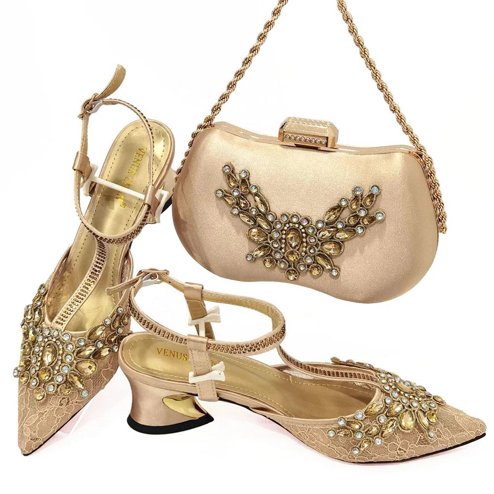 

2023 New Arrivals Fashion Simplicity Style Gold Color Low Heels Decorate with Rhinestone Shoes and Bag Set for Wedding