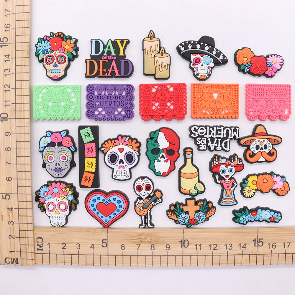 

Mix 50Pcs PVC Croc Jibz Fit Wristbands Skulls Candles Graves Flowers Heart Wine Dead Day Sandals Shoes Decoration Hole Slipper