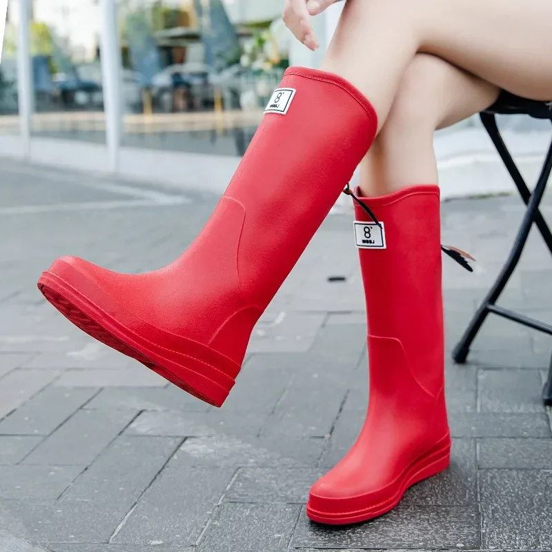 New PVC Women Rain Boots，High-tube Lady Rain Shoes，Non-slip Platform Boots for Womn High Quality Water Shoes Botas De Lluvia