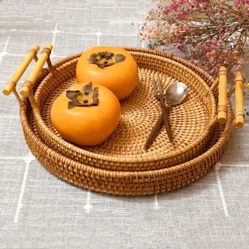 

Rattan Tray Round Storage Basket Tray With Wooden Handle Bread Fruit Cake Fried Food Plate Serving Tray for Home Kitchen