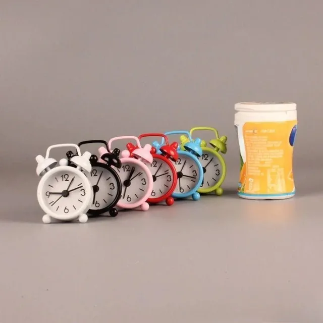 Mini sveglia in metallo da 40 mm, portatile, per la casa, all'aperto, adorabile orologio da cartone animato, regalo retrò per bambini, amici, sveglia in metallo 3