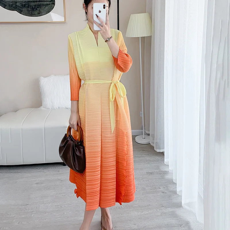 

Elegant Mia Pleated Gradient Long Skirt Women's 2023 Round Neck Seven-minute Sleeve Print Loose Casual A-line Skirt Women