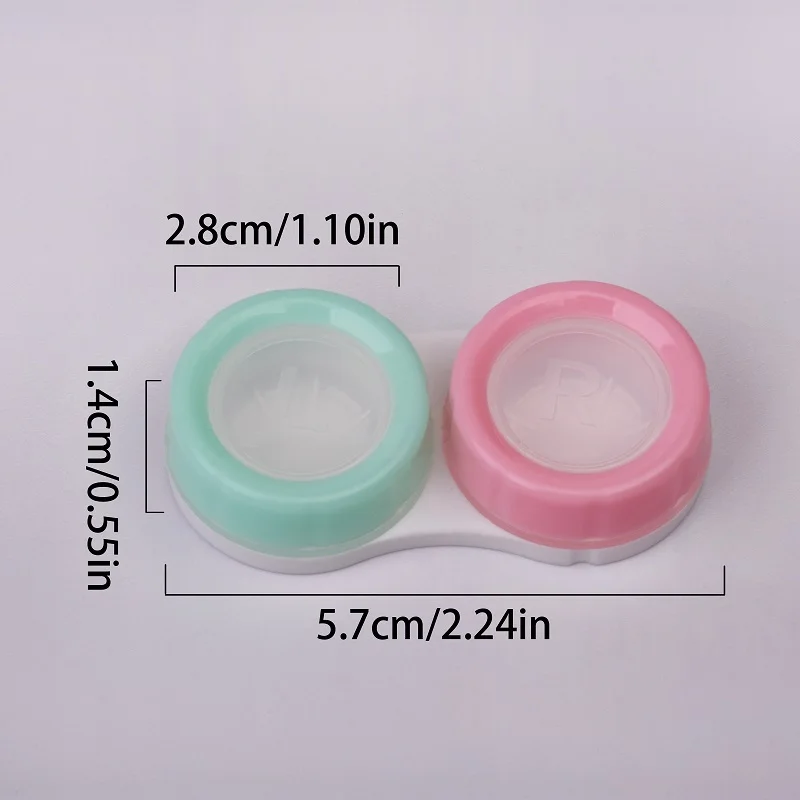 Ein Fünfer-Pack Doppelbehälter-Display-Case, ein Macaron-Set Kontaktlinsenbehälter und ein Kontaktlinsen-Partner-Case sind leicht zu transportieren. – Detail 10