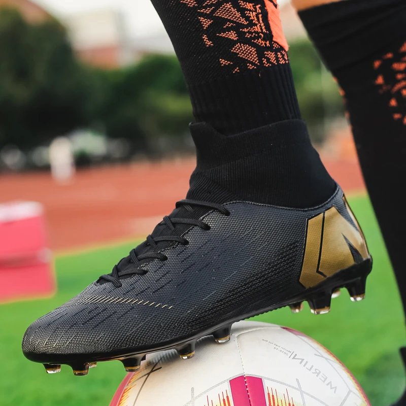 Hot Style Soccer Shoes Men Outdoor Sport Shoes Boys Athletic AG/TF Soccer Cleats Kid Non-Slip Ultralight Football Boots Sneakers