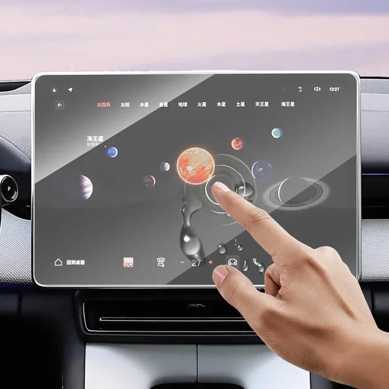 Pellicola temperata per schermo di controllo centrale per auto Polestar 4 - immagine 6
