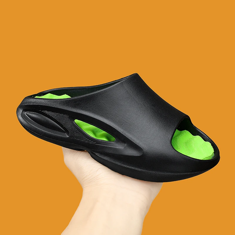 Summer Slippers Men EVA Soft Bottom outdoor fashion Slides Sandals Light Beach Shoes Male Slippers Casual Beach Shoes