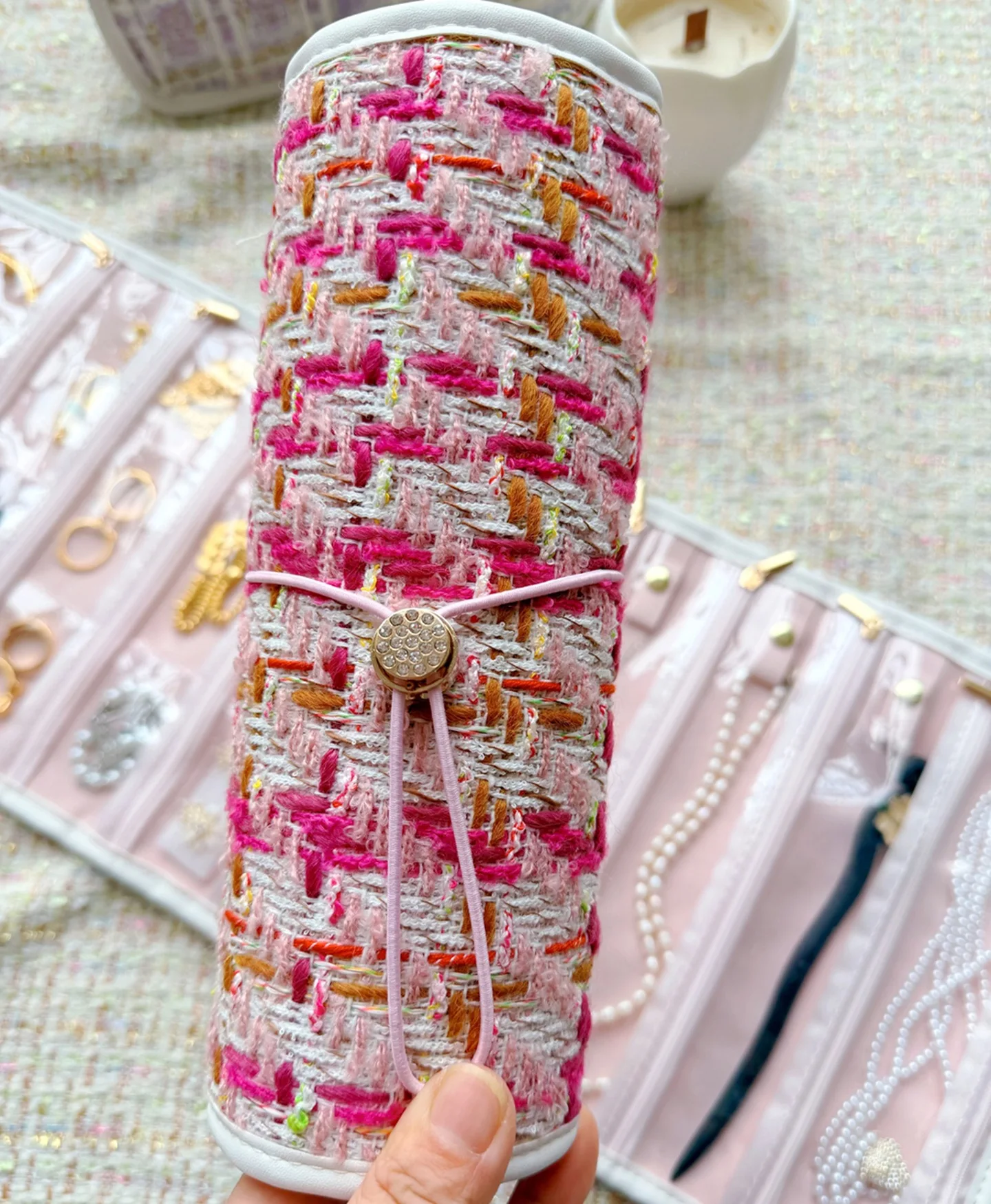 Elegant Tweed Jewelry Roll Organizer with Flannel Lining and 20 Versatile Compartments