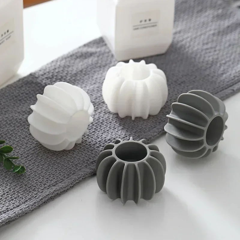 Silicone Laundry Ball Clothes Stain Removal and Knot Prevention Cleaning Tool Reusable Pet Hair Remover Laundry Ball