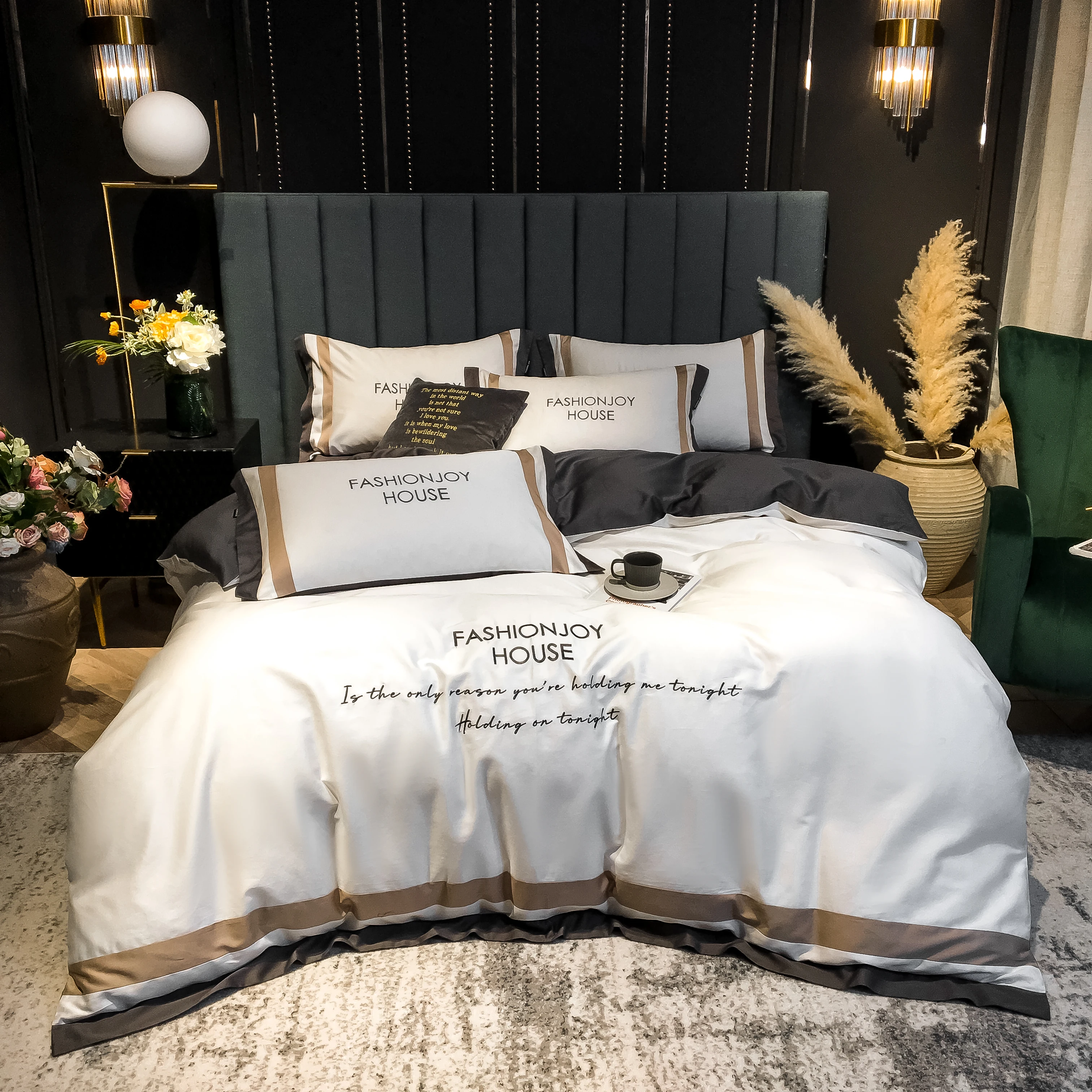 

Постельное белье из четырех частей 2022 простая хлопковая двойная простыня для дома пододеяльник с вышивкой белый с серой сращением дизайнерские постельные принадлежности