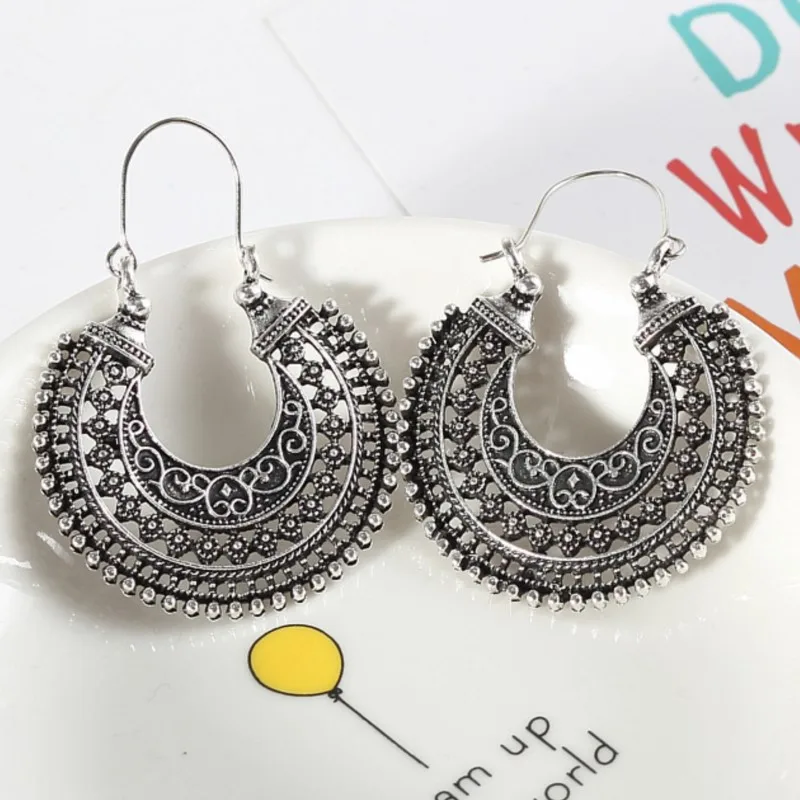 Retro Bohomian Antique Bronze Hoop Earrings for Women Niche Design Hollow Design Fashion Earring Daily Wear Party Jewelry Gifts