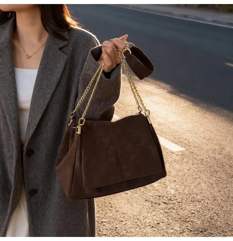 Fashionable Crossbody Shoulder Bag Women's Versatile Chain Tote Bag Hip Hop Style Soft PU Leather Square Shape Bag