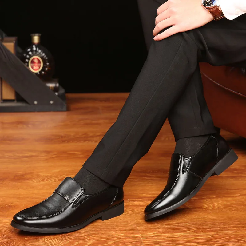 High Quality Formal Leather Men Dress Shoes Breathable Mens Casual Shoes Italian Luxury Brand Slip-on Non-slip Men Driving