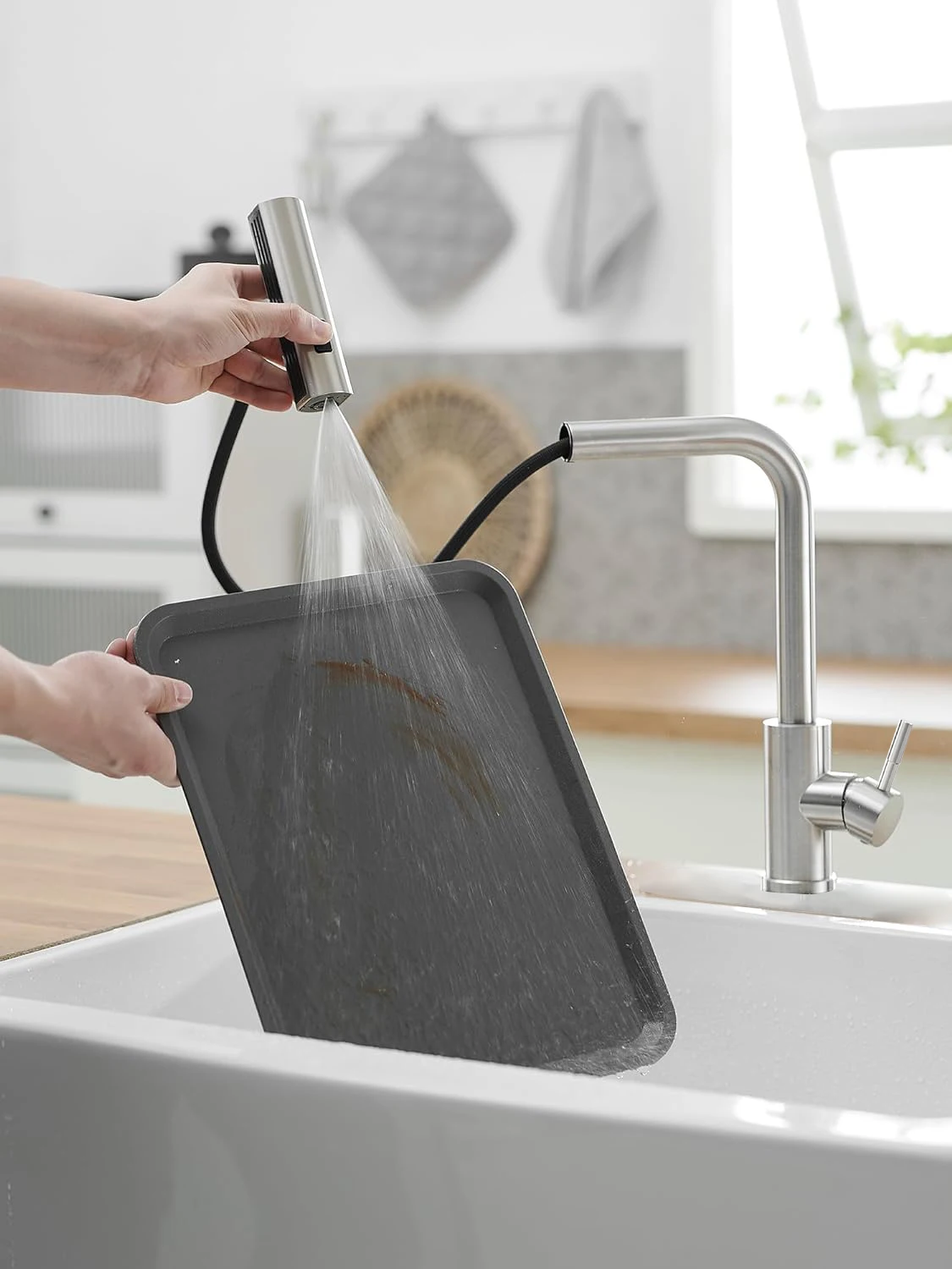 Kitchen Faucets Pull Out Rotation Waterfall Stream Sprayer Head Sink Mixer Brushed Nickle Water Tap Accessorie