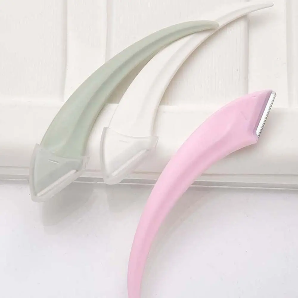 

Curved Moon Shaped Curved Eyebrow Trimmer Makeup Tool Scratch Prevention Curved Eyebrow Shaper Shaver Hair Removal Cutters