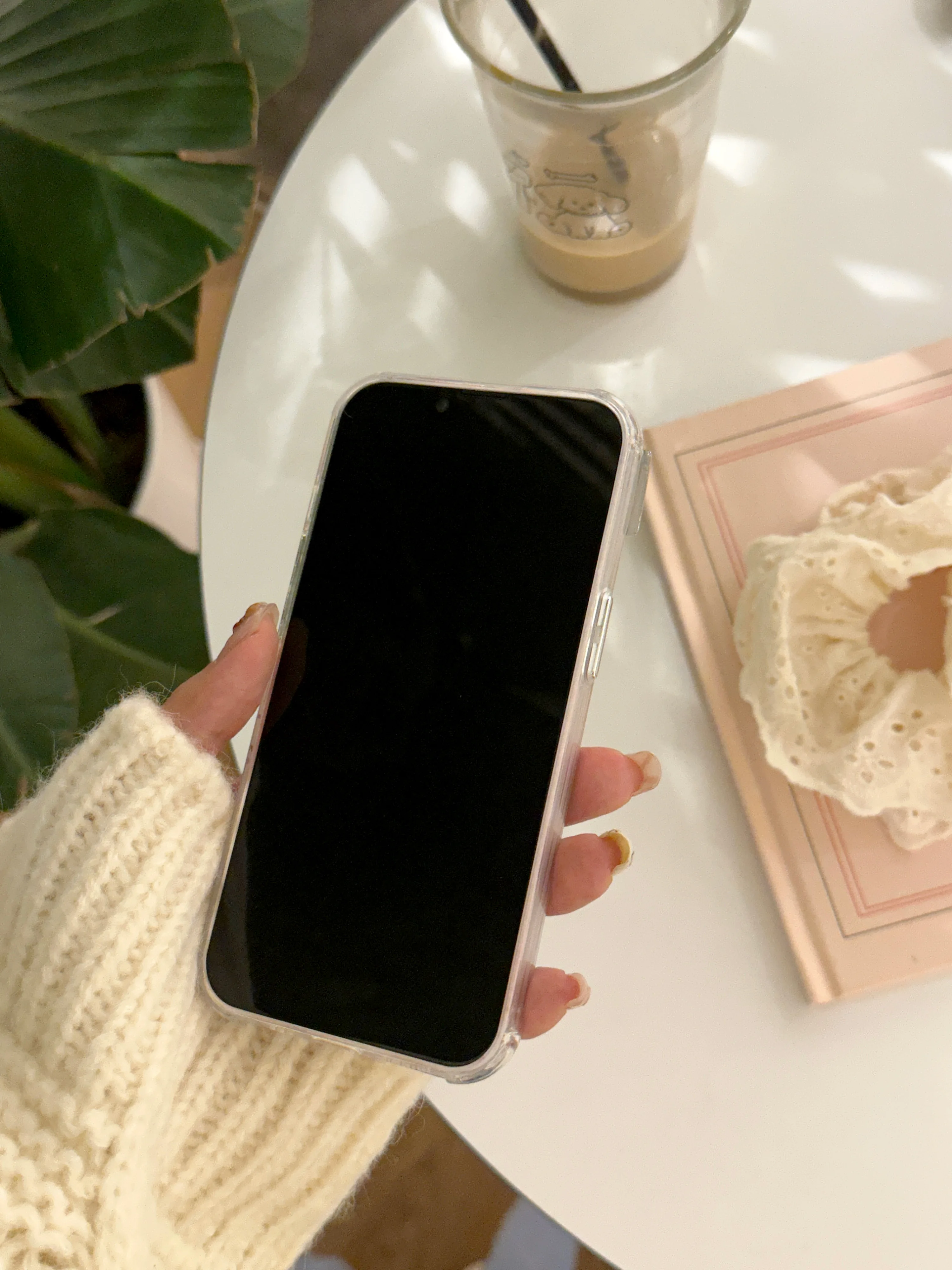 INS Super Cute Cartoon Cat Beautiful Flowers Floral Bellwort Case for iPhone 15 14 13 Pro Max 12 Pro Plus Cover