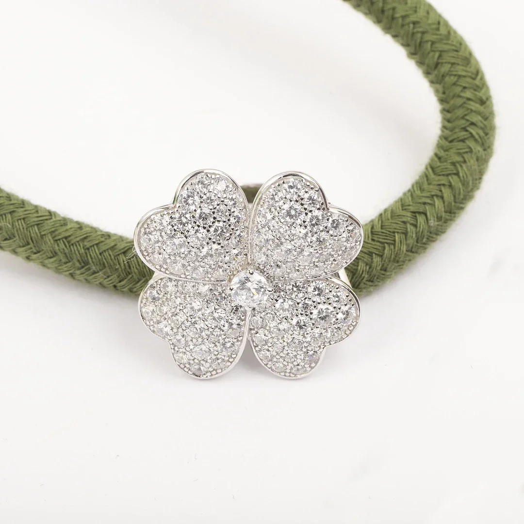 

Europe Famous Brand Fine 925 Silver Clover Big Flower Ring Women Designer Top Quality Luxury Jewelry Trendy