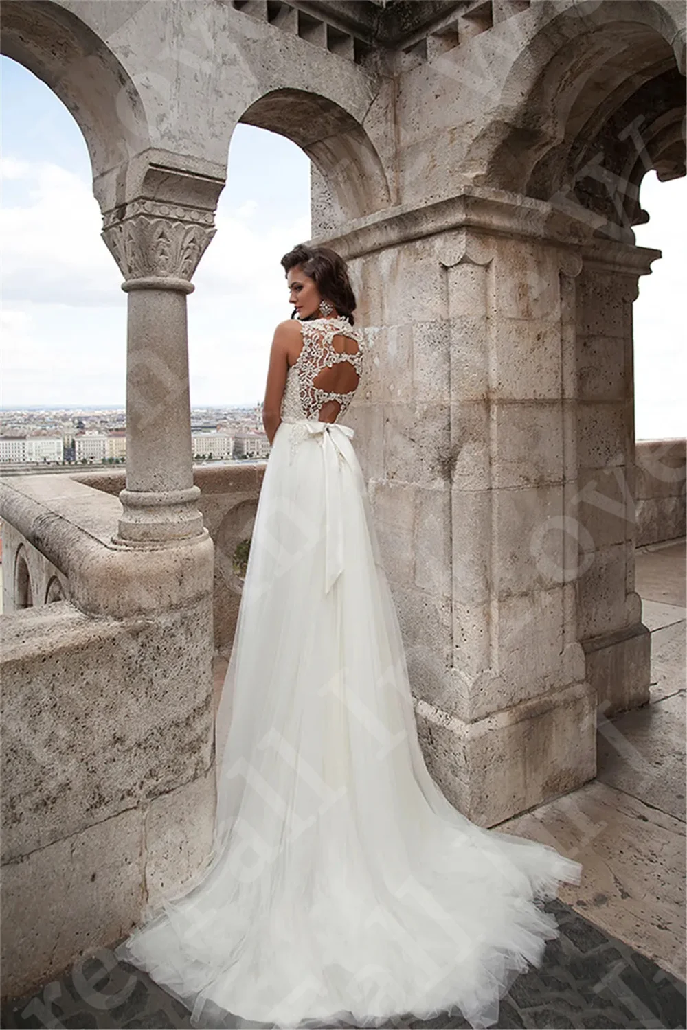 Рисунок 3 - Кружевное платье-трапеция из тюля