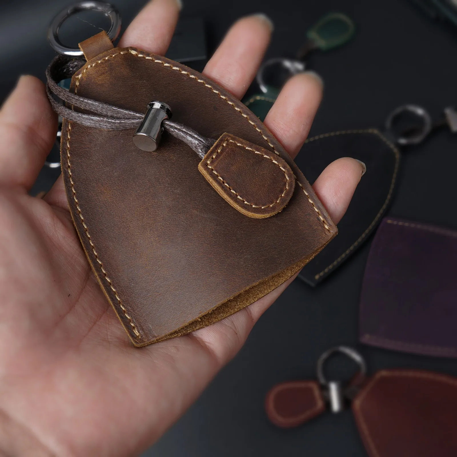 Elegant Genuine Leather Key Holder Case with Key Ring – Handmade Protective Cover