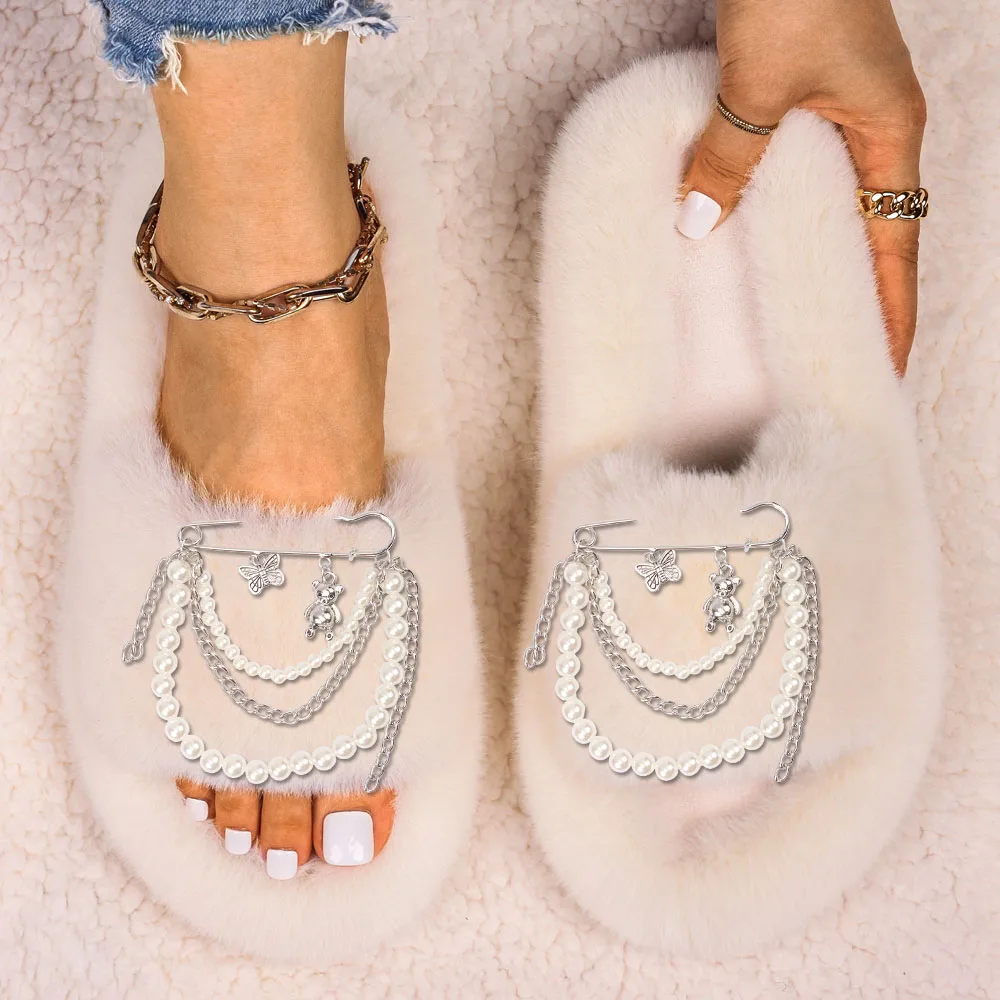 Women's Slippers Shoes Faux Fur Slides Pearl Chain Decor Flat Sandals Designer Flip Flops Female Winter Plush Slippers 2022 New