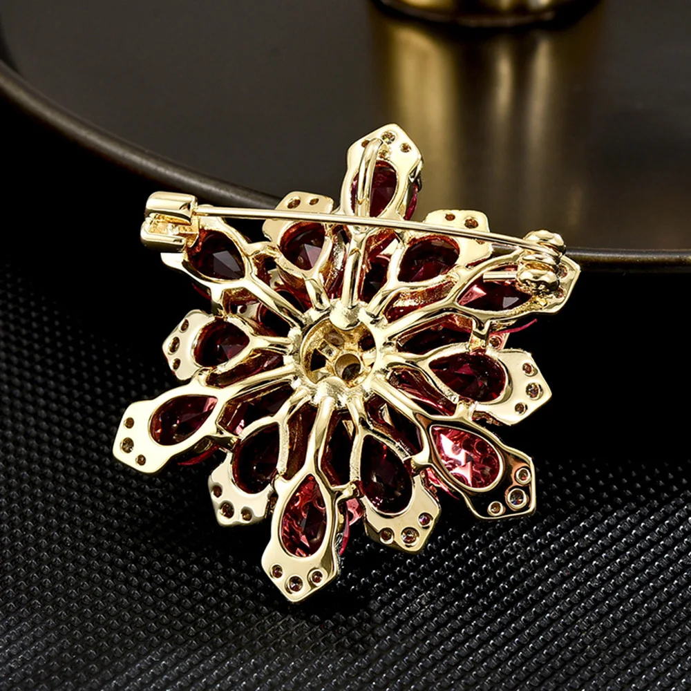 Trendy Large Rhinestone Flower Brooches for Women 3-color Coat Suit Office Party Casual Pins Accessories Gifts