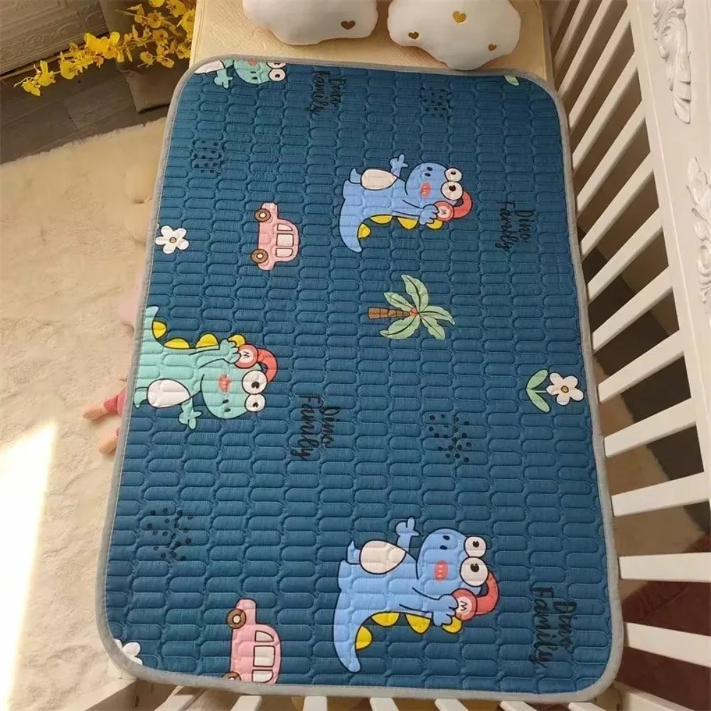 High Quality Portable Diaper Pads Washable Foldable Crib Pad Waterproof 5 Layers Menstrual Pads
