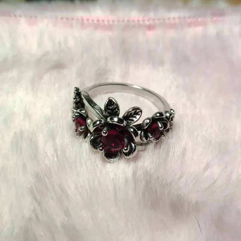 Vintage Bohemian Flower Red Crystal Women Silver Ring Wedding Engagement Gift