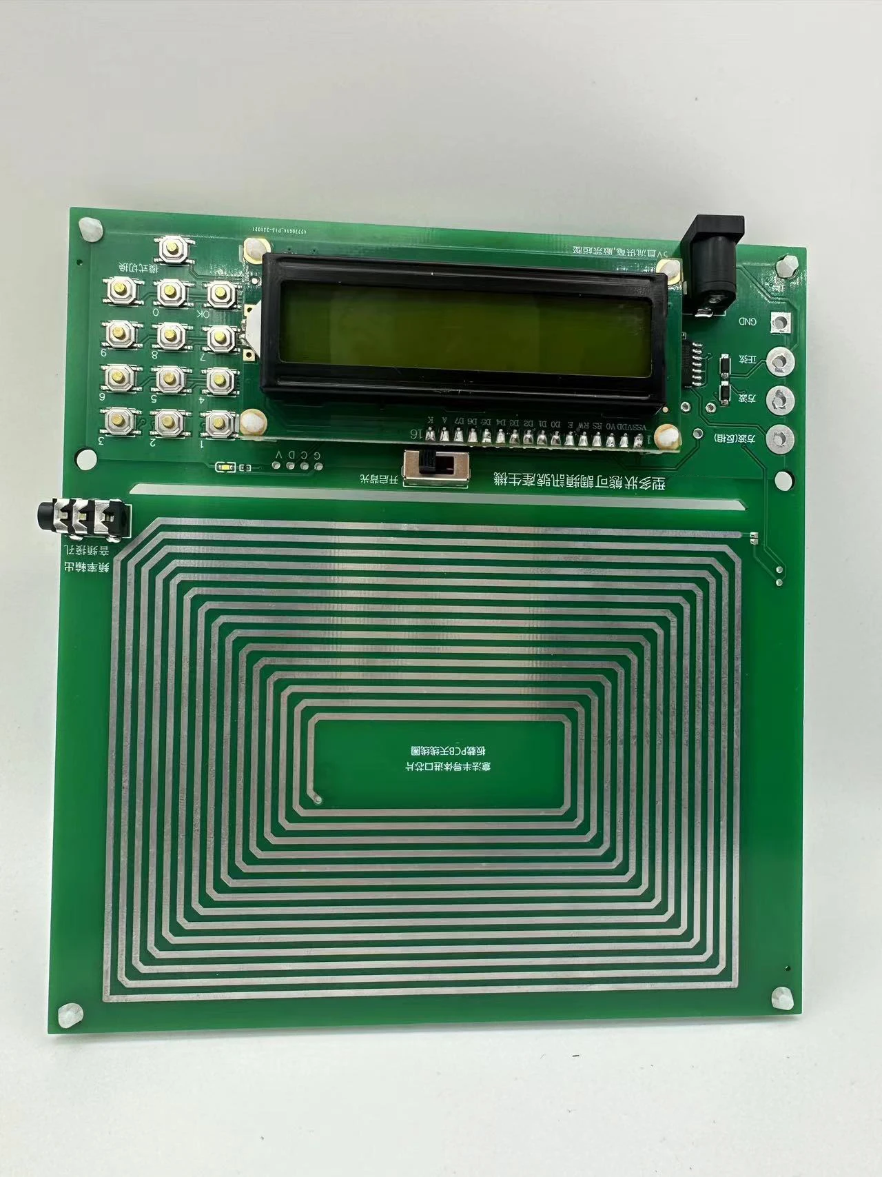  ޽  ߻,    DC 5V, 0.1Hz-100KHz, 7.83Hz  , ǰ