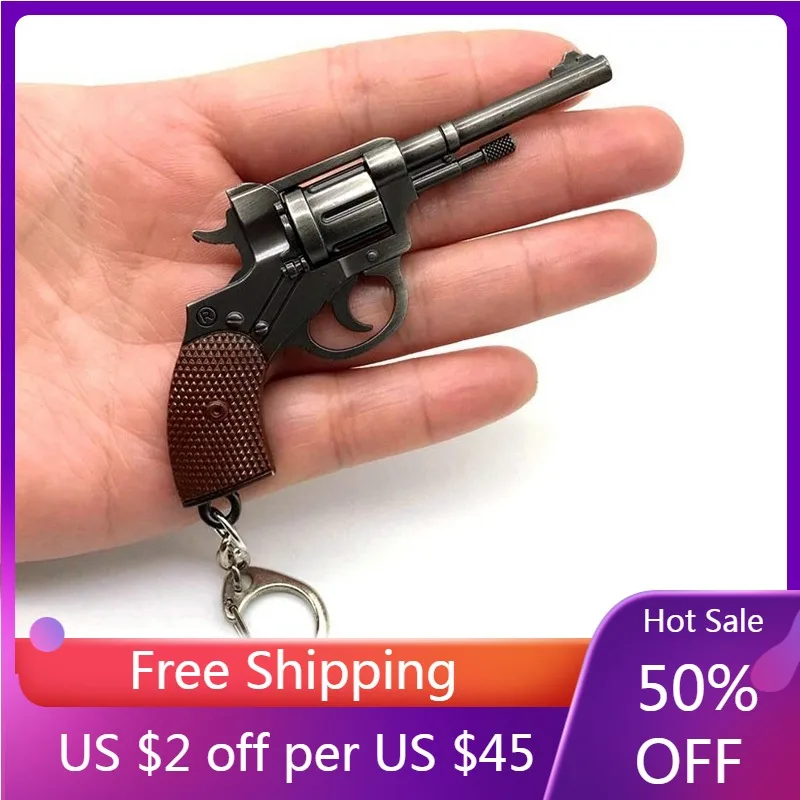

2023 New Alloy Weapon Model Pendant P92 Revolver Pendant Keychain Backpack Pants Keyring Accessories Car Keychain Pendant
