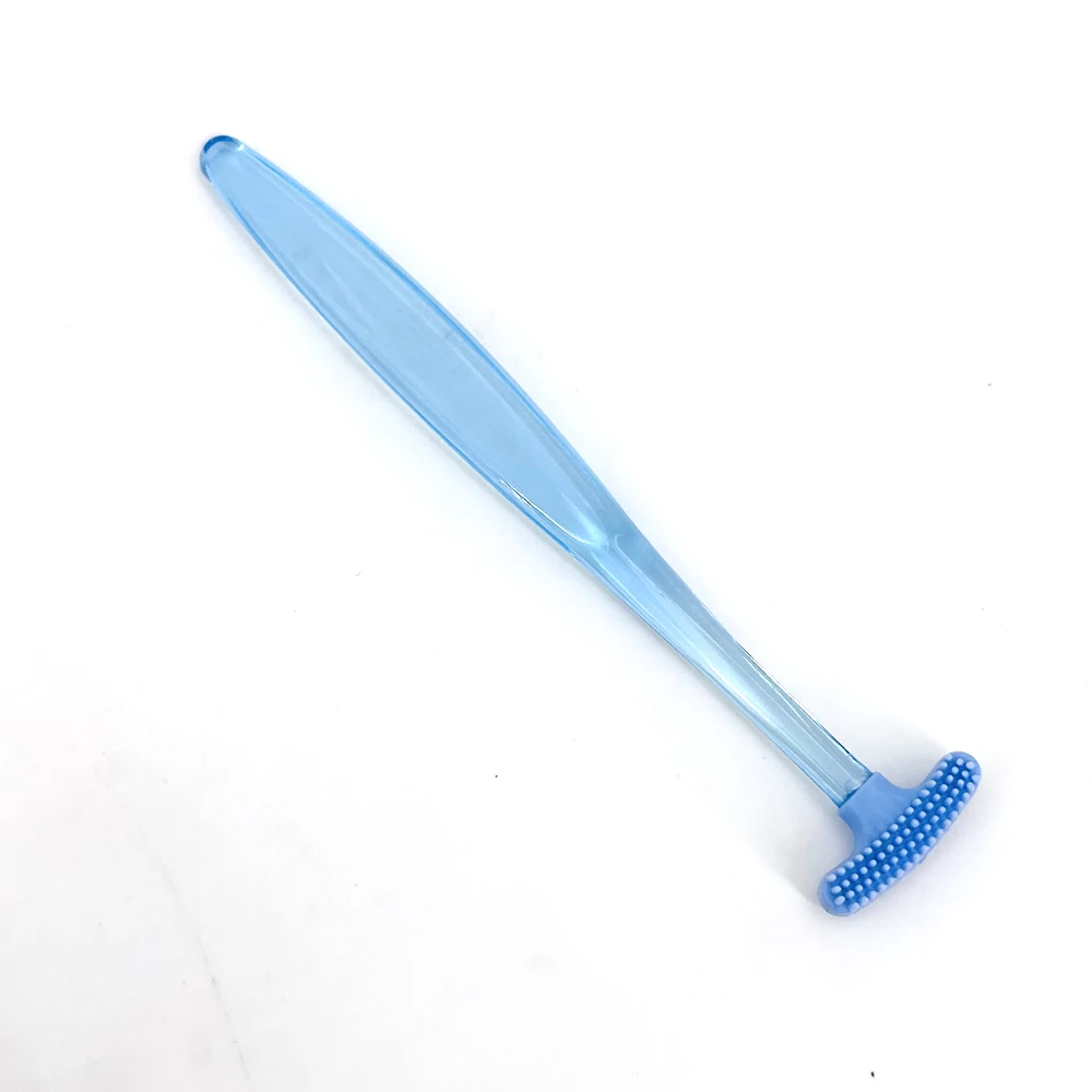 Puliscilingua in silicone e detergente orale per alito fresco_voghion.com