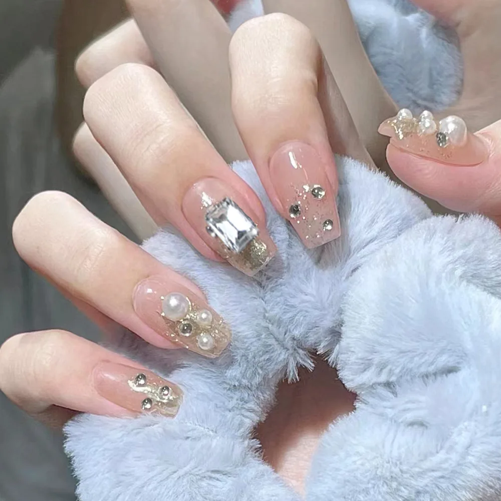 Fake Nails 24Pcs Mid-Length 3D Flower Pearl Designs Nude Pink Press on For Women DIY Manicure