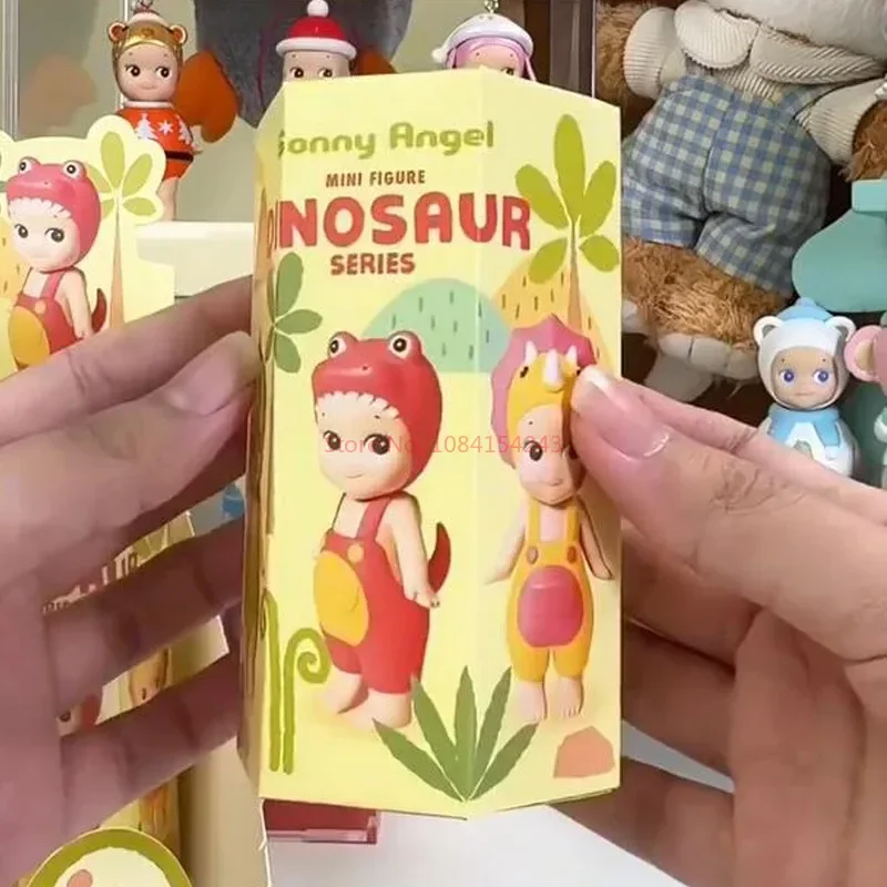 thumbnail image 1 of Modelo original de la serie de dinosaurios Sonny Angel, colección limitada, decoración de habitación de muñecas, regalo de cumpleaños, decoración exquisita para habitación, 1 of 5