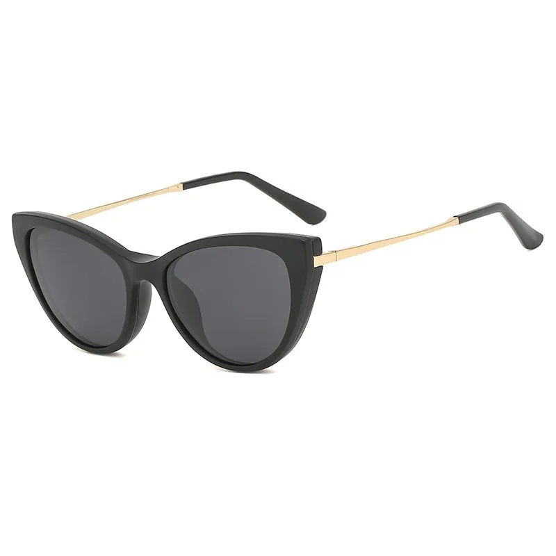6 In 1 Spectacle Frame Women With 5 PCS Clip On Polarized Sunglasses Magnetic Glasses Female Computer Optical 2353D 3