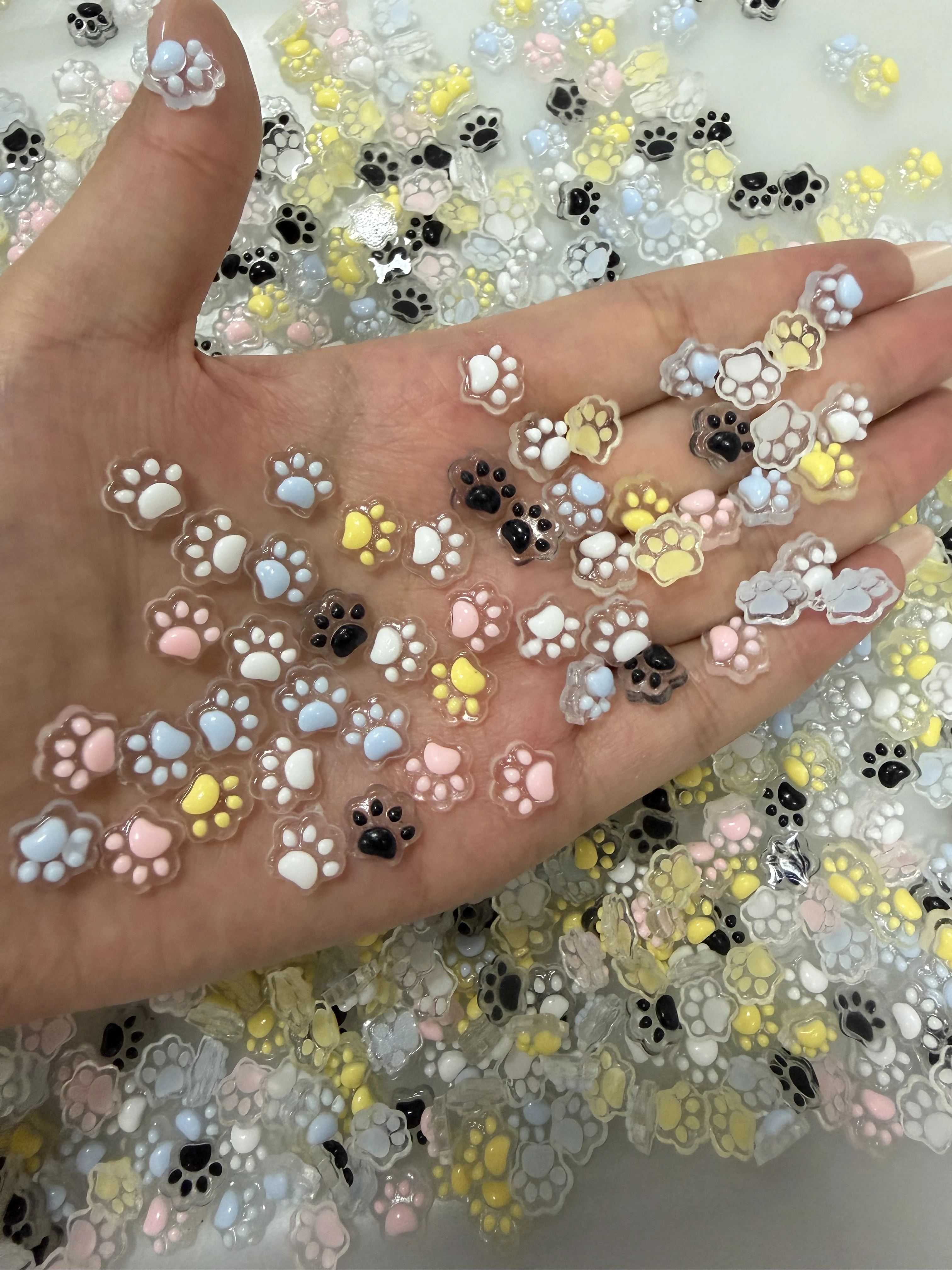 50개 3D 야광 고양이 발톱 네일 참 귀여운 레진 고양이 발 Y2K 네일 아트 장식 DIY 헤어핀 공예품