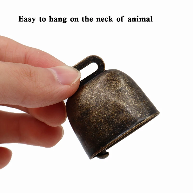 Animal Pet Copper Bells Hanger Metal Bells Loud Crisp Spread Farther Loud Cow Sheep Grazing Cats Dogs Pets Decoration Bells