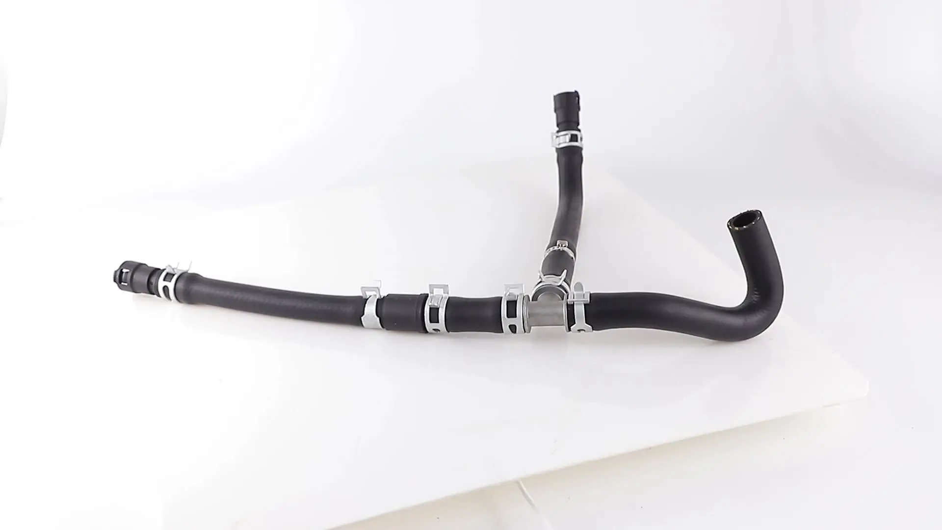 UXCELL Engine Heater Hose Assembly No.8L1Z18472A for Ford