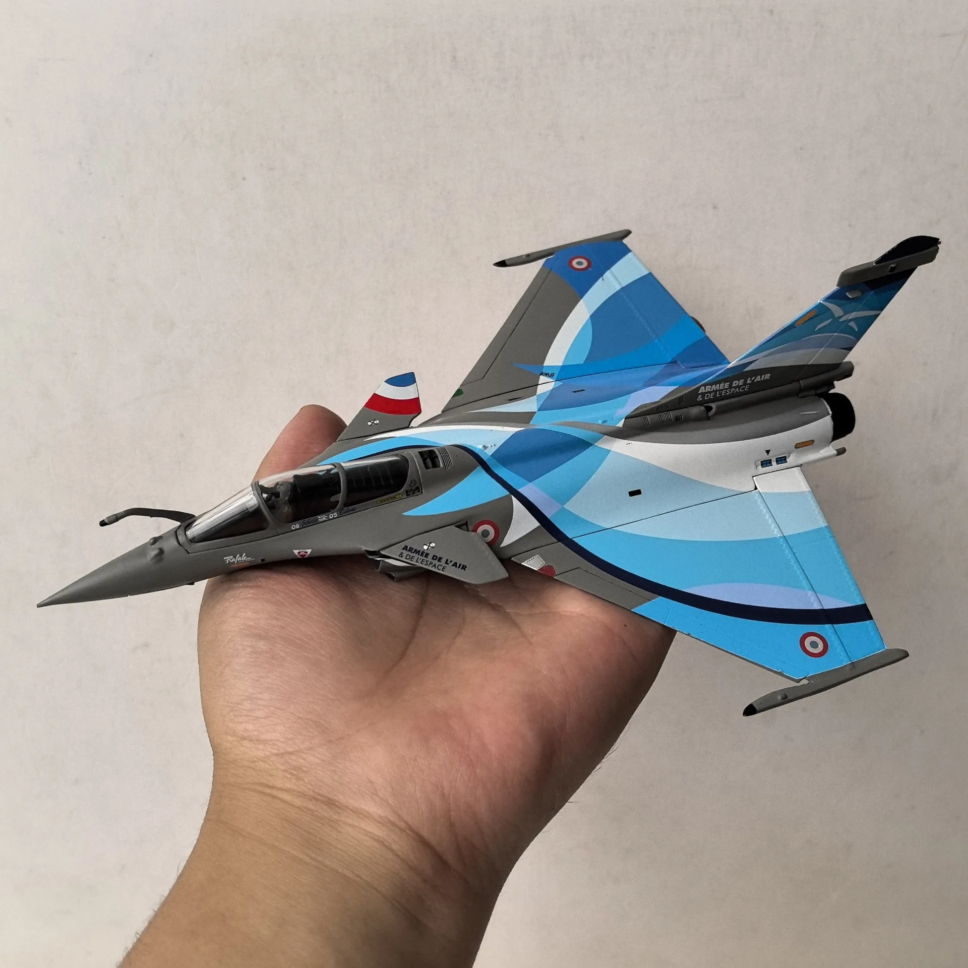 Moulé sous pression IXO 1/72 échelle DASSAULT Rafale C ançais Dassault Fighter Jet alliage modèle jouet à collectionner cadeau Souvenir affichage ornement  26