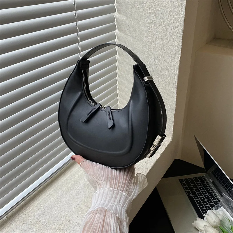 

Fashion Women PU Leather Handbag Design Bag Female New Tide Simple Personality Underarm Crescent Bag Ladies Shoulder Bag