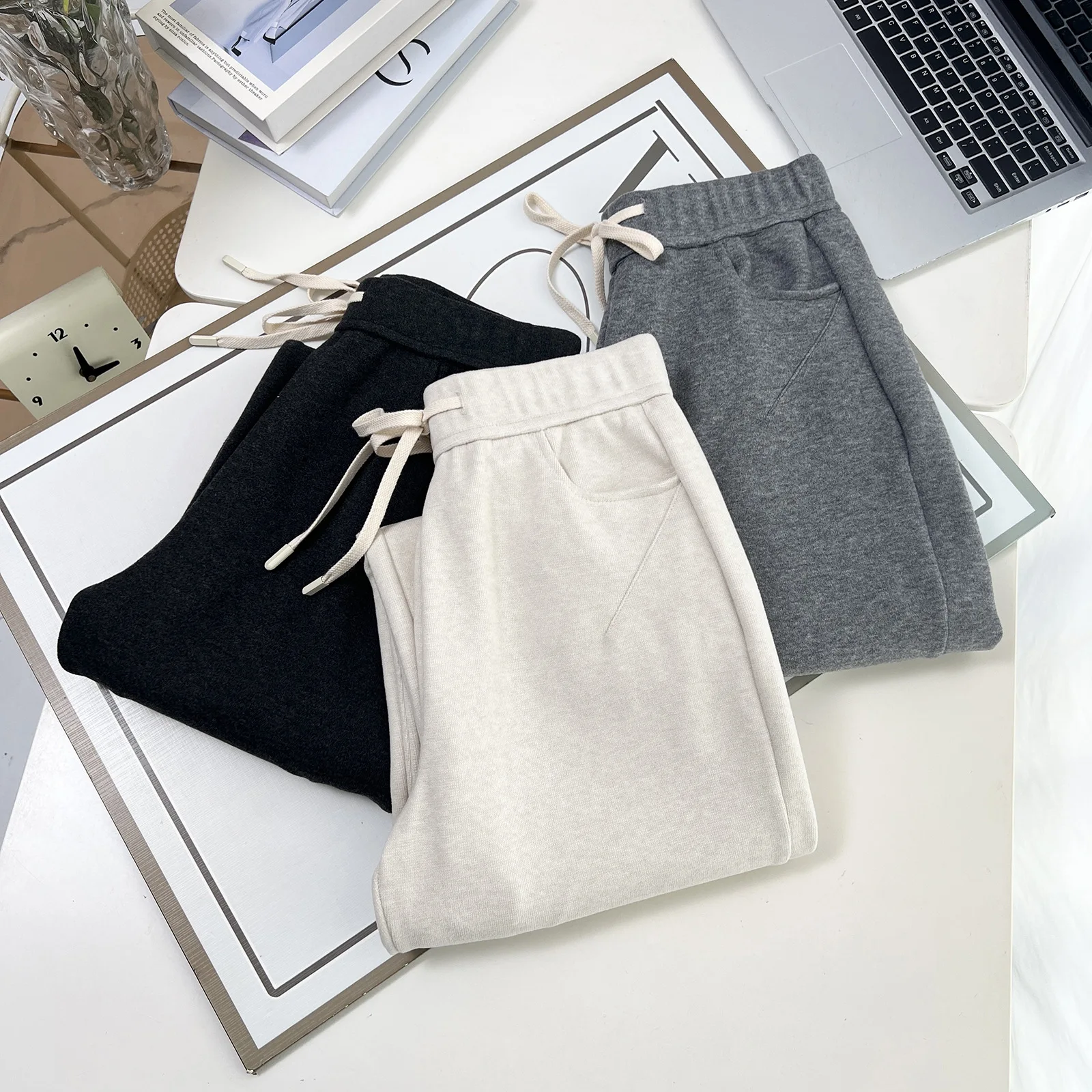 XXXXL Fashion Plus Size Women's Straight Pants Autumn And Winter New Style Simple Thickened Casual Trousers 042