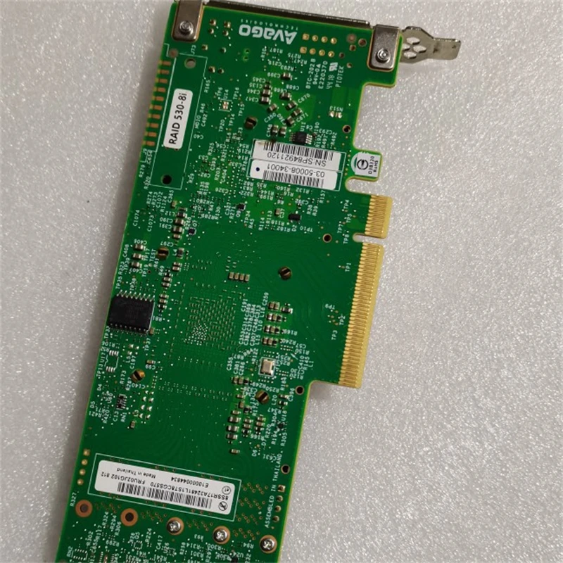 LenovoThinkSystemRAID5308iPCIe12GbController7Y37A01082.jpg