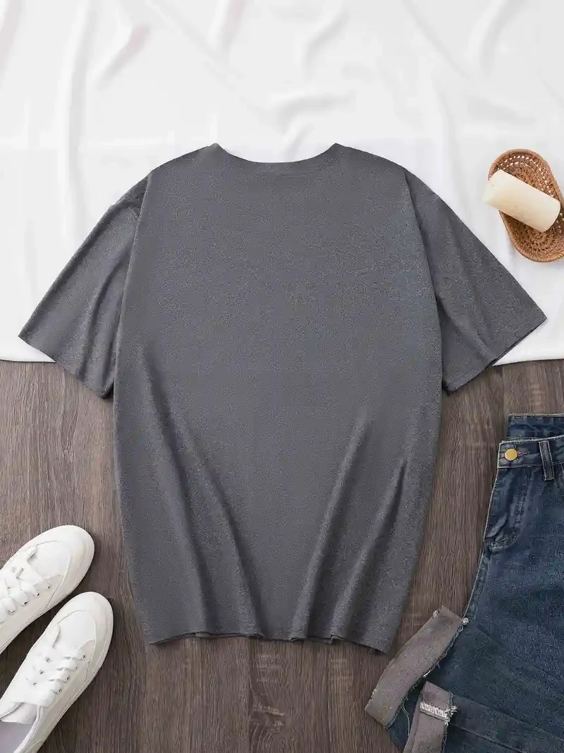 Plus Size T-Shirt - Women's Casual Tee With Cat Print | Crew Neck, Short Sleeve