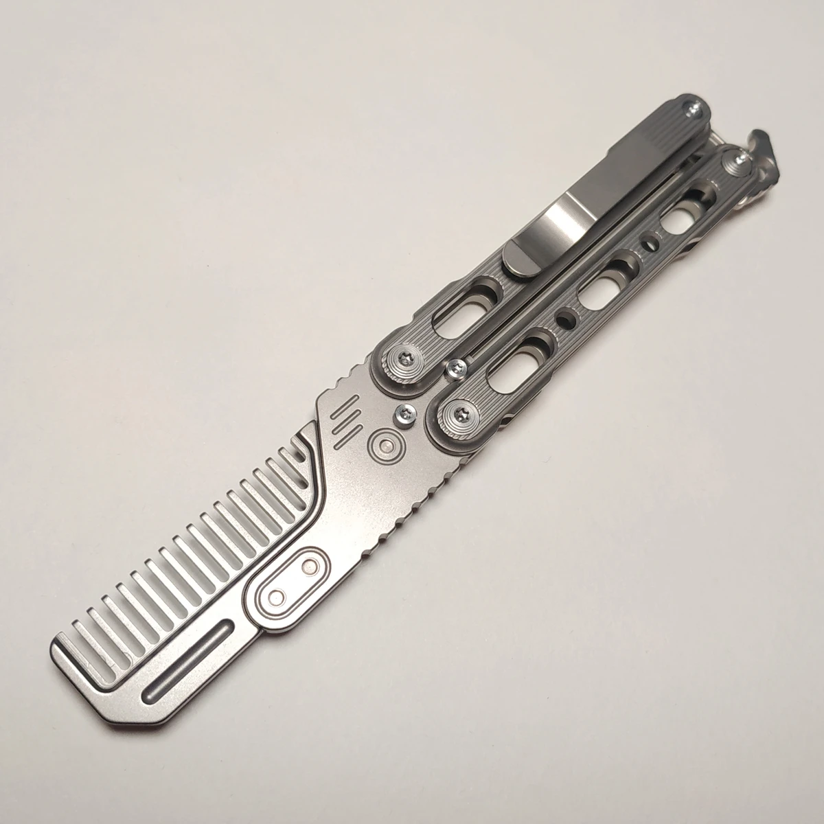 EDC Titanium Alloy Comb EDC Super Light Titanium Comb Portable EDC Outdoor Small Accessories Tools