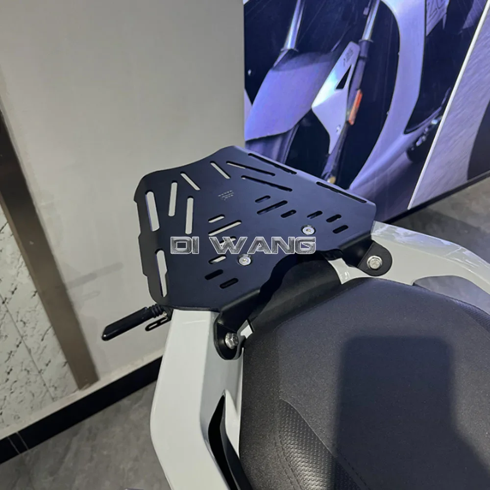 三線本体 黒と金の蛇柄 ケース付き For ZONTES ZT 368G 368-G G-368 Motorcycle Modified Rear