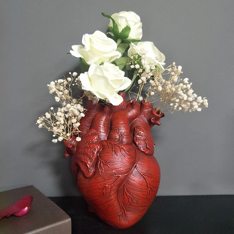 Simulazione del contenitore del vaso vaso di fiori secchi a forma di cuore  anatomico vaso d'arte statua umana ornamenti per la decorazione della casa  del Desktop