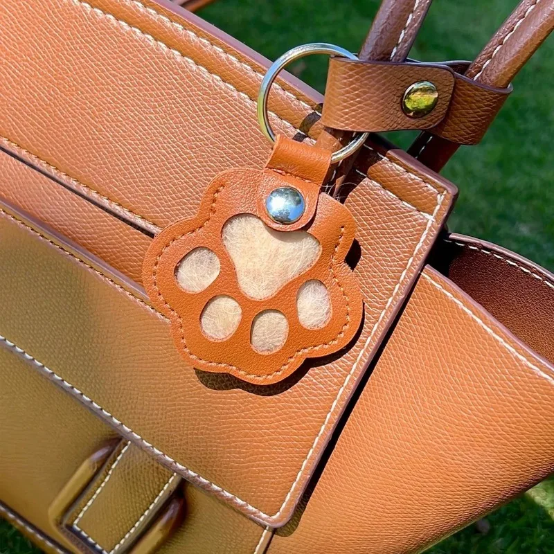 Genuine Leather Pet Memorial Keychain | Dog Cat Hair Storage Pendant, Unique Paw Charm for Pet Fur Keepsake Creativity