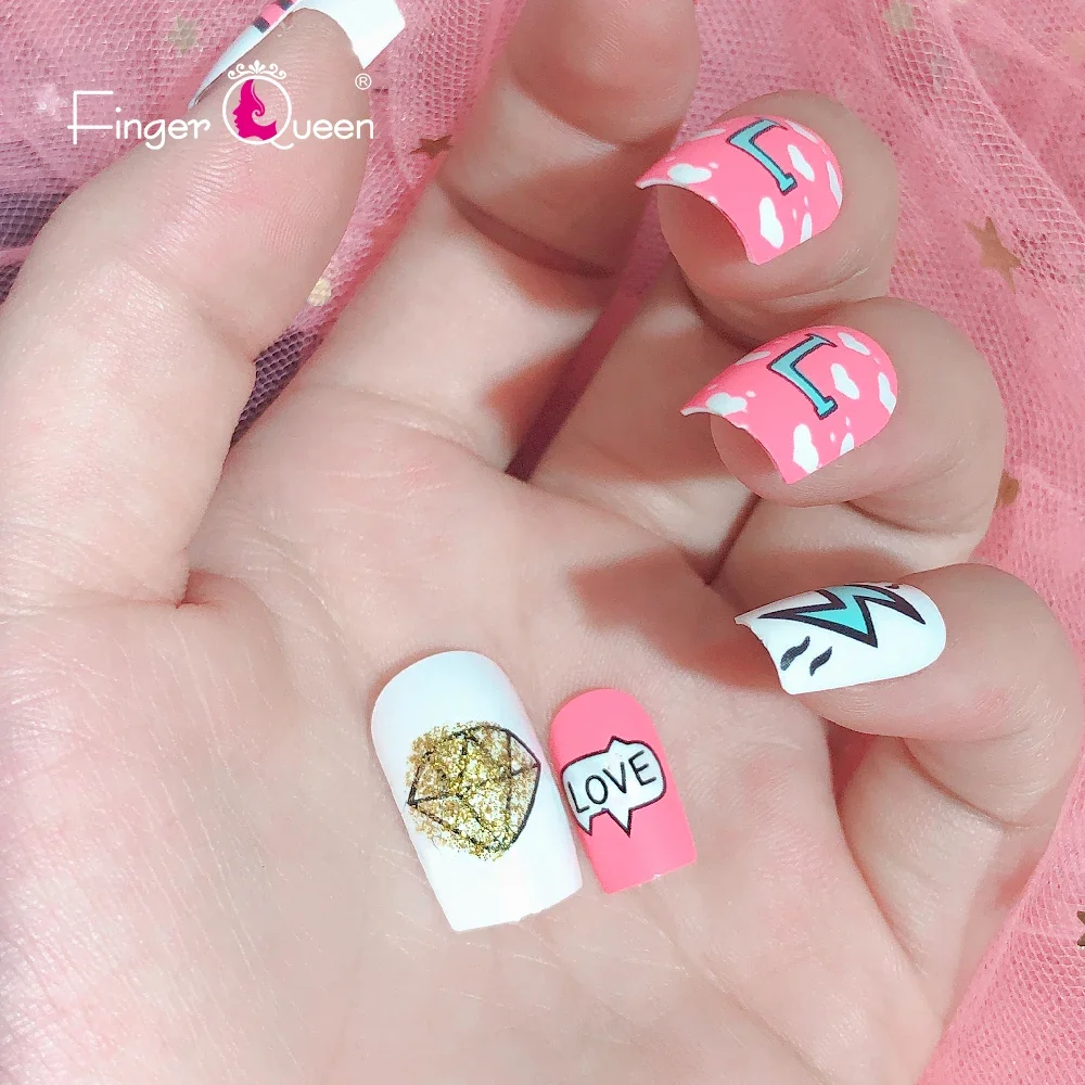

24Pcs Decoration Elegant Designs French Fake Nails Full Cover Nail Art Tips Press On NailsDetachable Short Square False Nails