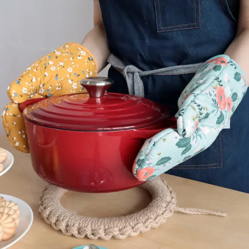 Oven Gloves Cotton Microwave Oven Gloves Household Insulation Pads Triangular Handle A Pair