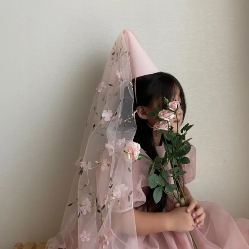 Ins 1Pc Ragazza Rosa Fiore Compleanno Cappello Baby Shower Non Tessuto Giallo Pianta Partito Copricapo Fotografia Puntelli